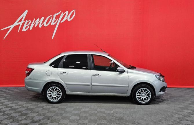 Lada (ВАЗ) Granta I Рестайлинг с пробегом 2019 года, цена 560 000 рублей, 140233 км, седан, Автокод Объявления