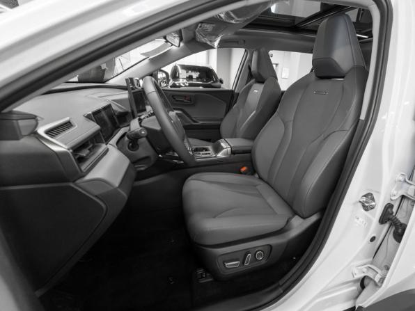 Toyota RAV4 VI (XA60) с пробегом 2026 года, цена 4 500 000 рублей, 15 км, внедорожник, Автокод Объявления