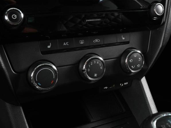 Skoda Octavia III (A7) Рестайлинг с пробегом 2017 года, цена 1 919 000 рублей, 108539 км, лифтбек, Автокод Объявления