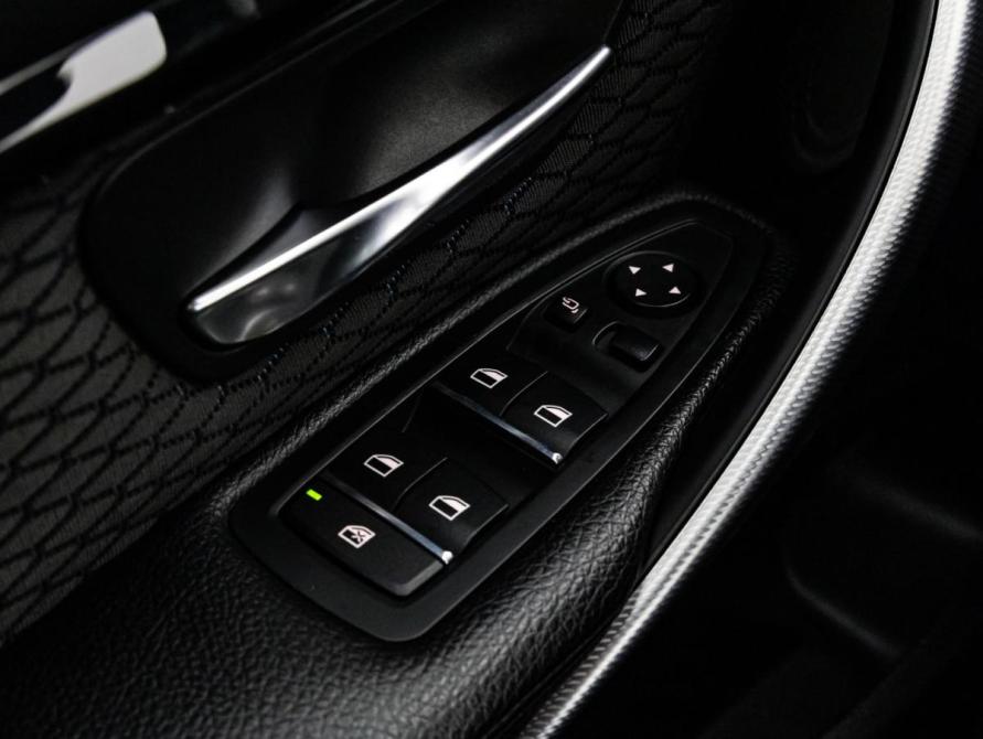 BMW 3 серии VI (F3x) Рестайлинг Санкт-Петербург  - изображение 29
