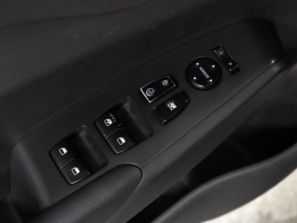 Hyundai Solaris II с пробегом 2020 года, цена 1 189 000 рублей, 182123 км, седан, Автокод Объявления