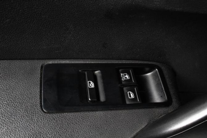 Volkswagen Polo V с пробегом 2011 года, цена 699 000 рублей, 270000 км, седан, Автокод Объявления
