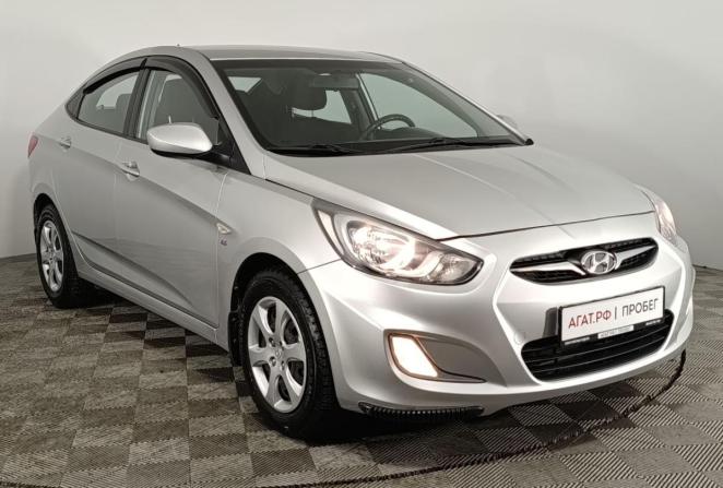 Hyundai Solaris I с пробегом 2014 года, цена 830 000 рублей, 142500 км, седан, Автокод Объявления