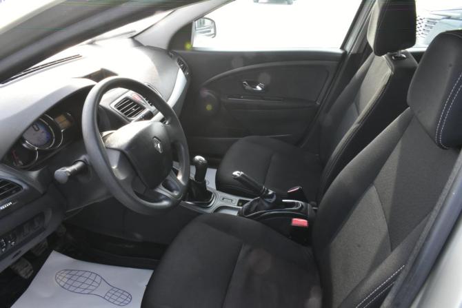 Renault Fluence I Рестайлинг с пробегом 2014 года, цена 740 000 рублей, 107616 км, седан, Автокод Объявления