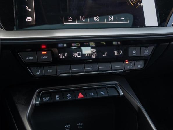 Audi A3 IV (8Y) Рестайлинг с пробегом 2025 года, цена 3 820 000 рублей, 65 км, хэтчбек, Автокод Объявления