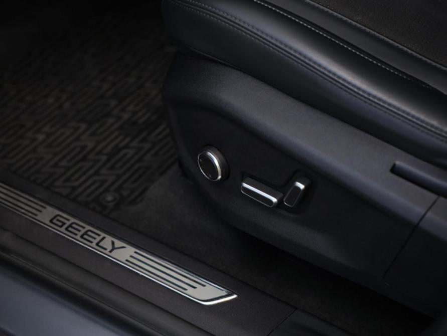 Geely Monjaro I Санкт-Петербург  - изображение 27
