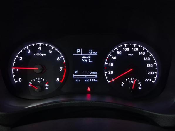 Hyundai Solaris II с пробегом 2017 года, цена 1 280 000 рублей, 112707 км, седан, Автокод Объявления