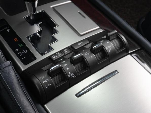 Lexus LX III Рестайлинг с пробегом 2013 года, цена 4 199 000 рублей, 221659 км, внедорожник, Автокод Объявления