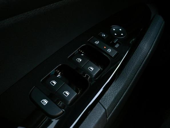 Kia Sportage V с пробегом 2021 года, цена 2 999 000 рублей, 133664 км, внедорожник, Автокод Объявления