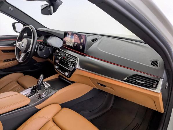 BMW 5 серии VII (G30/G31/G38) Рестайлинг с пробегом 2021 года, цена 5 330 000 рублей, 52720 км, седан, Автокод Объявления