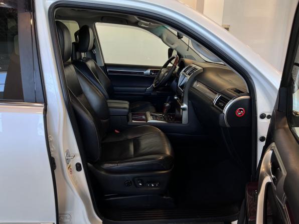 Lexus GX II с пробегом 2011 года, цена 2 880 000 рублей, 236419 км, внедорожник, Автокод Объявления