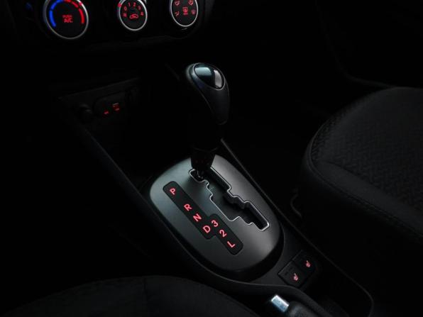 Kia Rio III Рестайлинг с пробегом 2016 года, цена 849 077 рублей, 187251 км, седан, Автокод Объявления