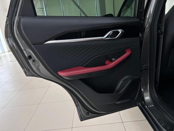 Geely Coolray I Рестайлинг с пробегом 2024 года, цена 2 250 000 рублей, 13678 км, внедорожник, Автокод Объявления