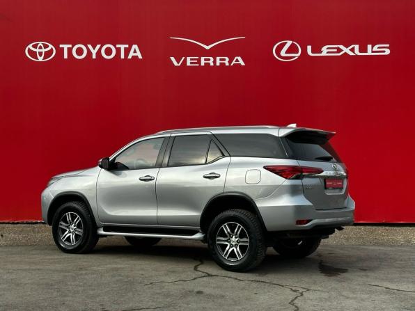 Toyota Fortuner II Рестайлинг с пробегом 2021 года, цена 4 200 000 рублей, 89782 км, внедорожник, Автокод Объявления