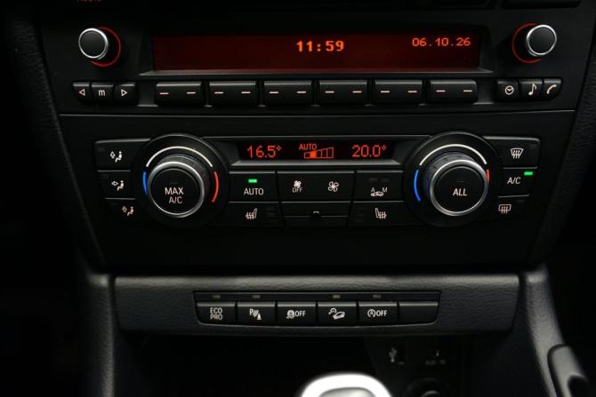 BMW X1 I (E84) Рестайлинг с пробегом 2013 года, цена 1 297 000 рублей, 181000 км, внедорожник, Автокод Объявления