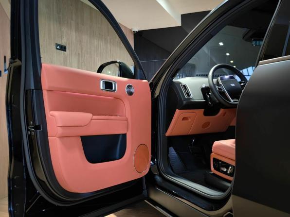 Новый Li Auto (Lixiang) L9 I Рестайлинг 2025 года, цена 11 990 000 рублей, внедорожник, Автокод Объявления
