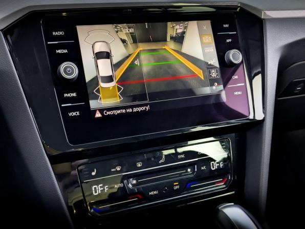 Volkswagen Passat B8 Рестайлинг с пробегом 2021 года, цена 2 599 000 рублей, 90268 км, седан, Автокод Объявления