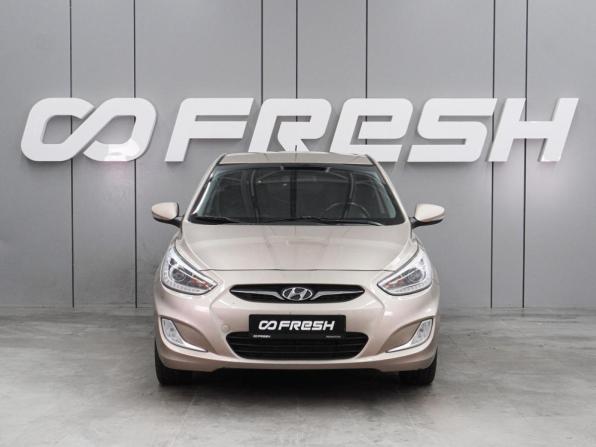 Hyundai Solaris I с пробегом 2014 года, цена 954 000 рублей, 184474 км, седан, Автокод Объявления