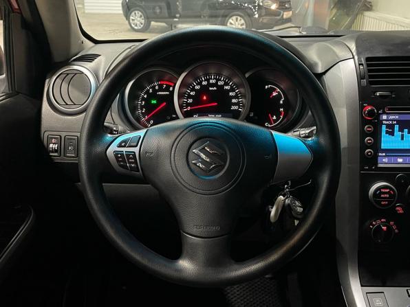 Suzuki Grand Vitara II Рестайлинг 2 с пробегом 2012 года, цена 1 250 000 рублей, 115300 км, внедорожник, Автокод Объявления