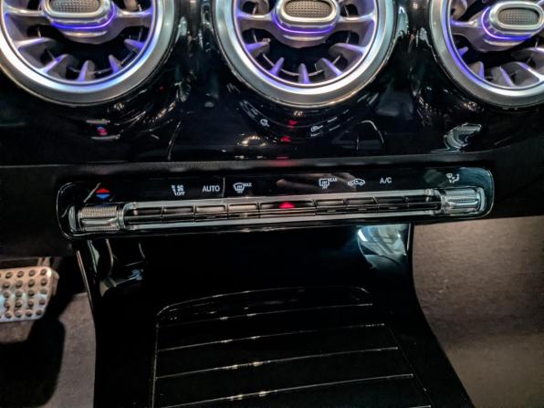 Mercedes-Benz CLA II (C118 X118) с пробегом 2019 года, цена 2 599 000 рублей, 103827 км, седан, Автокод Объявления