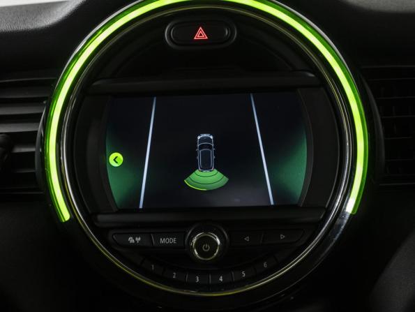 Mini Hatch III (F55/F56) Рестайлинг с пробегом 2019 года, цена 2 088 000 рублей, 55000 км, хэтчбек, Автокод Объявления