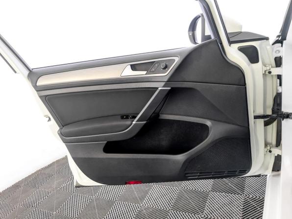 Volkswagen Golf VII с пробегом 2014 года, цена 1 180 000 рублей, 182110 км, хэтчбек, Автокод Объявления