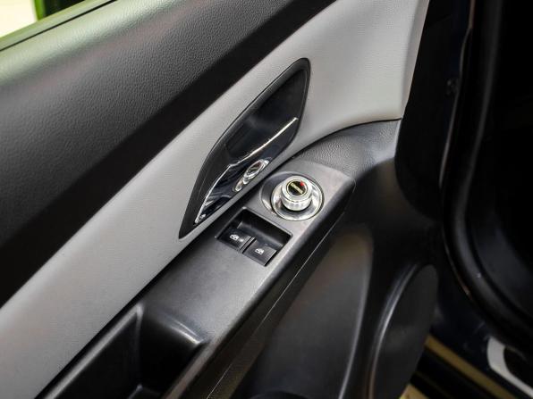 Chevrolet Cruze I Рестайлинг с пробегом 2013 года, цена 530 000 рублей, 277195 км, хэтчбек, Автокод Объявления