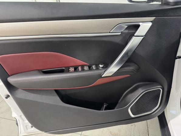 Geely Coolray I с пробегом 2023 года, цена 1 899 800 рублей, 30000 км, внедорожник, Автокод Объявления