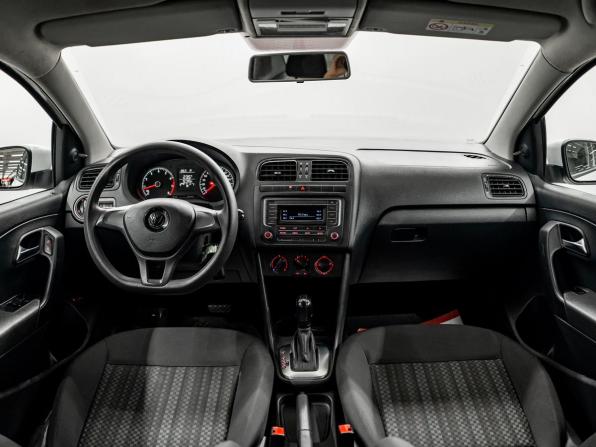 Volkswagen Polo V Рестайлинг с пробегом 2019 года, цена 975 000 рублей, 157720 км, седан, Автокод Объявления