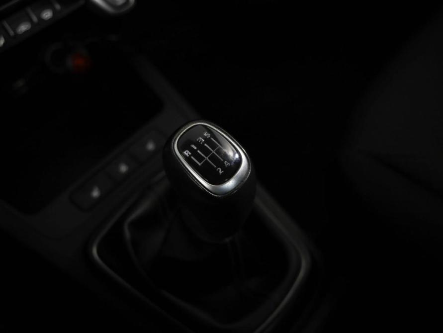 Kia Rio IV Рестайлинг Санкт-Петербург  - изображение 12