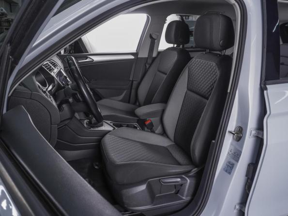 Volkswagen Tiguan II с пробегом 2019 года, цена 2 550 000 рублей, 105849 км, внедорожник, Автокод Объявления