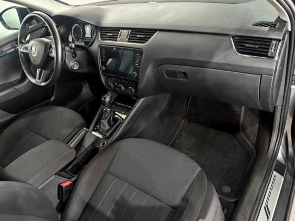 Skoda Octavia III (A7) Рестайлинг с пробегом 2018 года, цена 1 470 000 рублей, 355708 км, лифтбек, Автокод Объявления