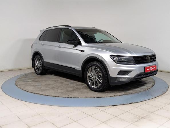 Volkswagen Tiguan II с пробегом 2017 года, цена 2 115 500 рублей, 225000 км, внедорожник, Автокод Объявления