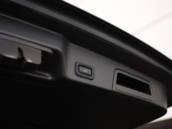 Land Rover Range Rover Evoque II с пробегом 2019 года, цена 3 399 000 рублей, 94509 км, внедорожник, Автокод Объявления