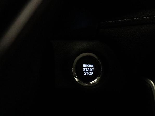 Toyota RAV4 V (XA50) с пробегом 2021 года, цена 3 059 000 рублей, 82810 км, внедорожник, Автокод Объявления