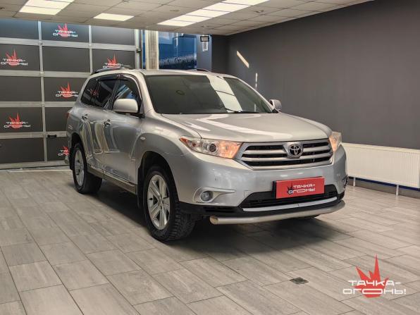 Toyota Highlander II (XU40) Рестайлинг с пробегом 2012 года, цена 2 048 000 рублей, 195000 км, внедорожник, Автокод Объявления