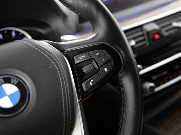 BMW 5 серии VII (G30/G31/G38) с пробегом 2017 года, цена 2 749 000 рублей, 154697 км, седан, Автокод Объявления