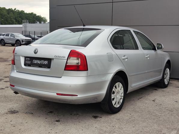 Skoda Octavia II (A5) Рестайлинг с пробегом 2009 года, цена 850 000 рублей, 131000 км, лифтбек, Автокод Объявления