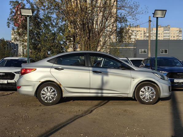 Hyundai Solaris I с пробегом 2013 года, цена 529 000 рублей, 382000 км, седан, Автокод Объявления