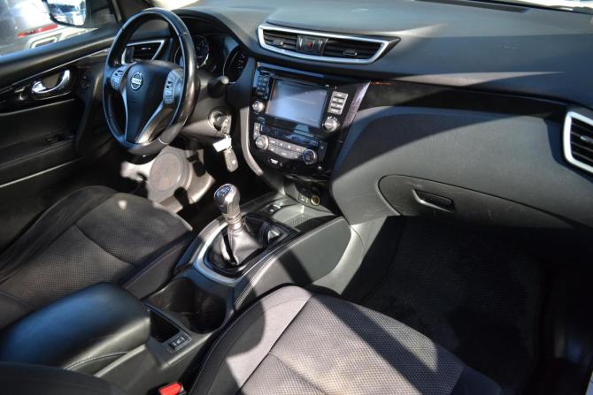 Nissan Qashqai II с пробегом 2017 года, цена 1 300 000 рублей, 186851 км, внедорожник, Автокод Объявления