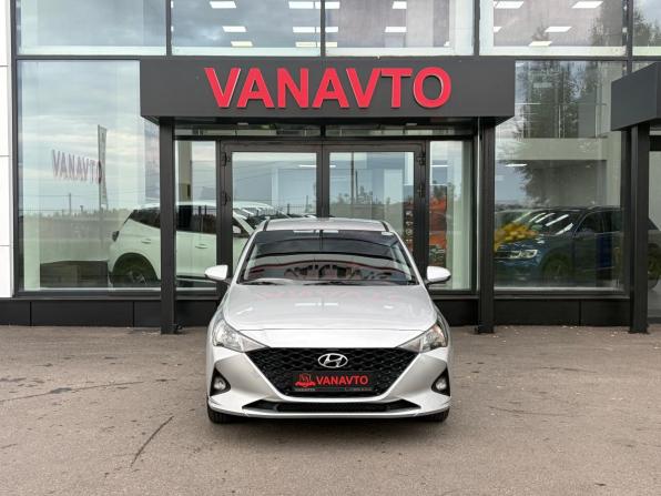 Hyundai Solaris II Рестайлинг с пробегом 2021 года, цена 1 620 000 рублей, 49083 км, седан, Автокод Объявления