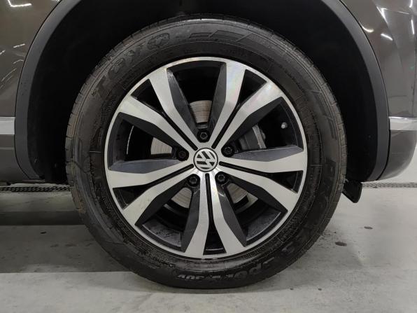 Volkswagen Touareg II Рестайлинг с пробегом 2015 года, цена 2 550 000 рублей, 259910 км, внедорожник, Автокод Объявления