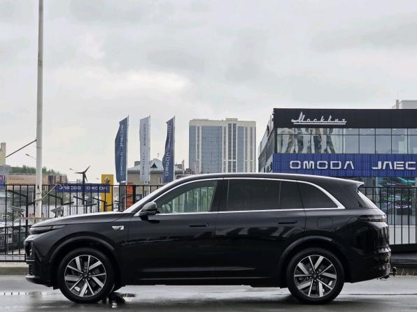 Li Auto (Lixiang) L7 I с пробегом 2023 года, цена 5 999 000 рублей, 40934 км, внедорожник, Автокод Объявления