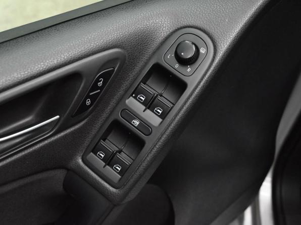 Volkswagen Golf VI с пробегом 2011 года, цена 840 000 рублей, 233986 км, хэтчбек, Автокод Объявления