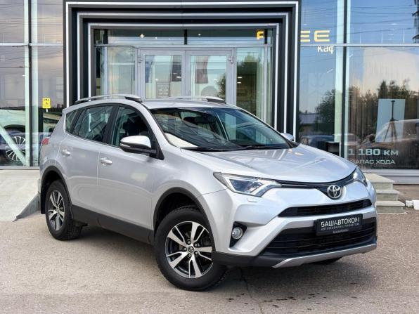 Toyota RAV4 IV (XA40) Рестайлинг с пробегом 2017 года, цена 2 030 000 рублей, 166418 км, внедорожник, Автокод Объявления