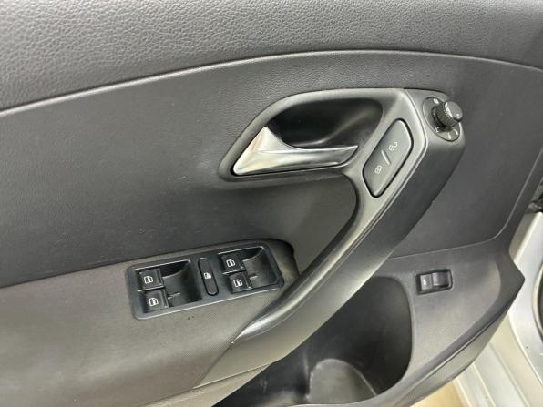 Volkswagen Polo V с пробегом 2012 года, цена 599 000 рублей, 245000 км, седан, Автокод Объявления