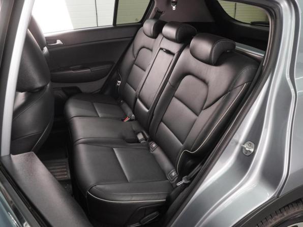 Kia Sportage IV Рестайлинг с пробегом 2019 года, цена 2 289 000 рублей, 122512 км, внедорожник, Автокод Объявления