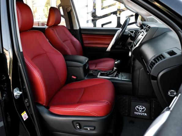Toyota Land Cruiser Prado 150 Series Рестайлинг 2 с пробегом 2018 года, цена 4 450 000 рублей, 91594 км, внедорожник, Автокод Объявления