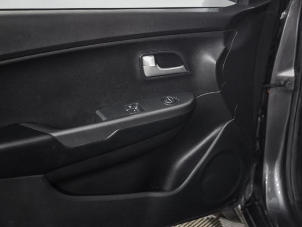Kia Rio III Рестайлинг с пробегом 2015 года, цена 1 199 000 рублей, 101961 км, седан, Автокод Объявления