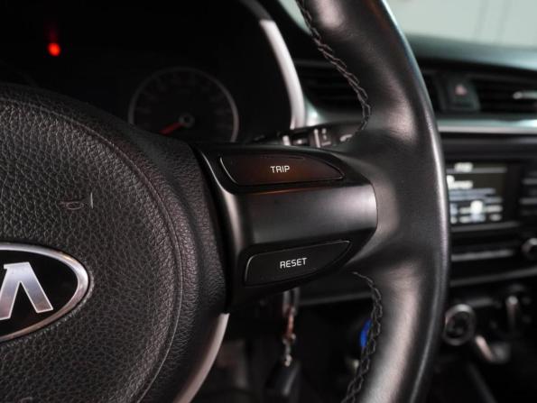 Kia Rio IV Рестайлинг с пробегом 2020 года, цена 1 509 000 рублей, 63541 км, седан, Автокод Объявления